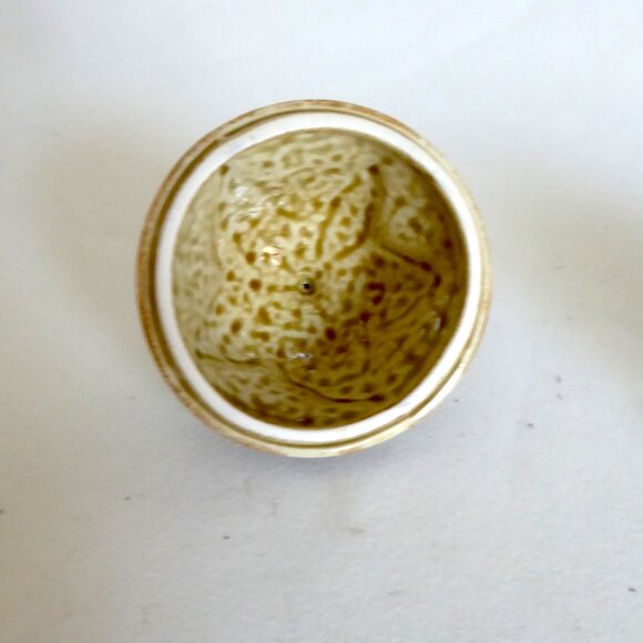 VINTAGE JAPAN JAPANESE CERAMIC LIDDED PEAR FRUIT SHAPED CONTAINER - Picture 8 of 10